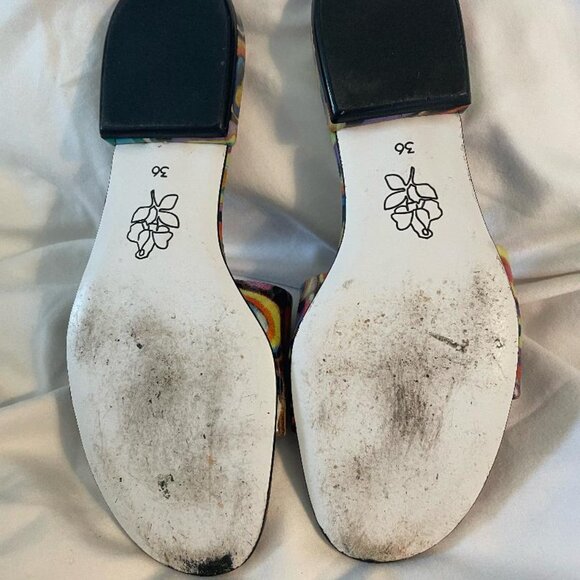 Colorful & Fun - Picture 3 of 3